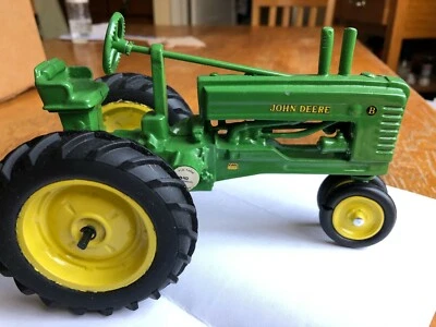 John Deere 'B' NB&K Toys from 1988 2nd Annual Florida Farm Toy Show 1/16th scale - Image 1 of 4