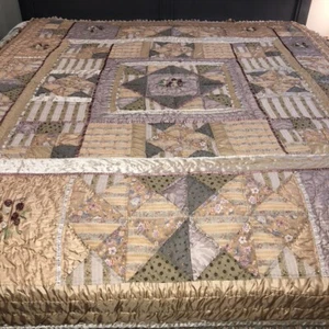 Vtg Romantic Ribbon Roses Patchwork Twin Quilt /Pillow Sham Peach Lavendar Satin - Picture 1 of 12