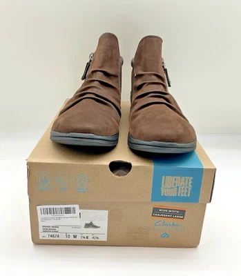 Botas femininas Clarks Cloudsteppers Breeze Range marrom tamanho 10 de largura NOVAS - Imagem 1 de 4