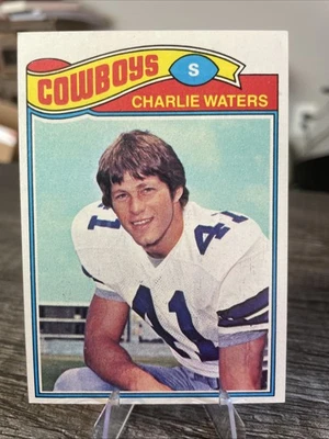 Charlie Waters - 1977 Topps Card Football - Dallas Cowboys #15 EX-MT - Image 1 of 2