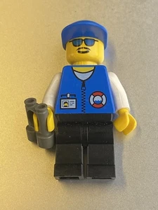 LEGO Coast Guard City Center Minifig Ref res008 Set 6435 6437 - Picture 1 of 1