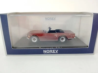 Norev Triumph TR6 Damson red 1970 1/43 350092 - Immagine 1 di 3