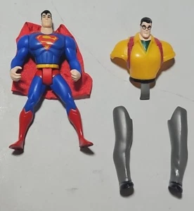 ACTION FIGURE A CAMBIAMENTO RAPIDO SUPERMAN CLARK KENT KENNER 1996 DC COMICS GIALLO! L3 - Foto 1 di 2