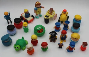 VINTAGE 28 Teile Konvolut 70er - 90er Jahre VERSCHIEDENES KINDERSPIELZEUG & FIGUREN MEIST FISHER-PRICE - Bild 1 von 6