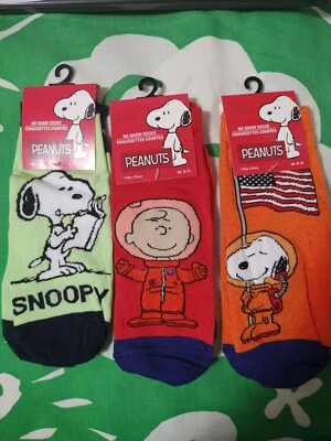 Charlie Brown 花生无展示袜 3 双女式 9 到 11 码全新 — 第 1/4 张图片