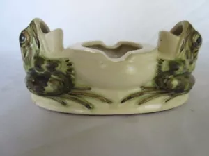 VINTAGE BRUSH MCCOY DOUBLE FROG ASHTRAY #042, MINT! - Picture 1 of 9