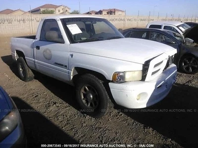 Conjunto de luz de estacionamiento/señal de giro usado se adapta a: Dodge 1500 2001 pickup lámpara de estacionamiento Foto 1 de 4