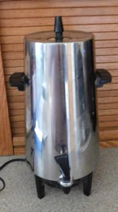 25-703 Vintage West Bend 18 Cup Percolator Electric Coffee Maker 7488 Tested - Picture 1 of 8