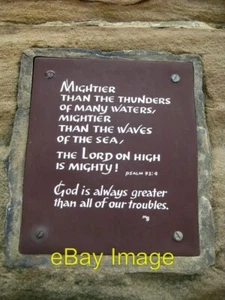 Foto 6x4 Psalm 93,4 Diese Gedenktafel ist an der Südseite des Westens angebracht um 2009 - Bild 1 von 1