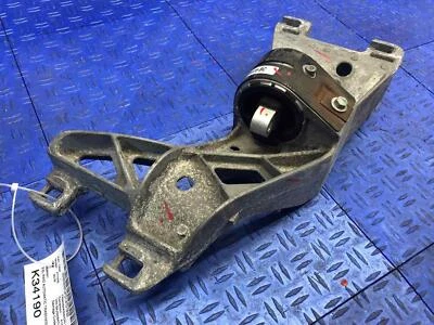 2014 - 2021 JAGUAR F-TYPE TRANSMISSION CROSSMEMBER SUPPORT MOUNT GX536A026 OEM - Image 1 of 4