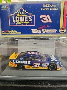Lowes 1998 1:43 Scale Replica Race Car - Mike Skinner - Die Cast - Authentic - Picture 1 of 12