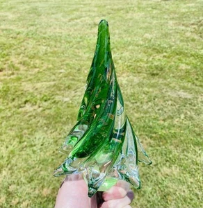 Vintage Murano Style Art Glass 8” Tall Christmas Tree Green Gold Swirl (B-8). - Picture 1 of 7