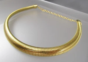 Goldfarbene Omega Stil Kette dick 12" bis 15" verstellbar Halsband Halsreif Halskette 9858 - Bild 1 von 6