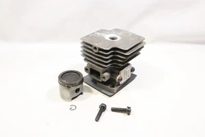 Genuine Cylinder & Piston Kit 32mm Husqvarna 122C McCulloch T22 LS LCS 577380301 - Picture 1 of 8