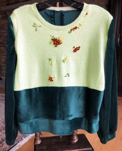 Suéter Moschino Reciclado Cachemira Verde Terciopelo Bordado Grande OOK - Imagen 1 de 6