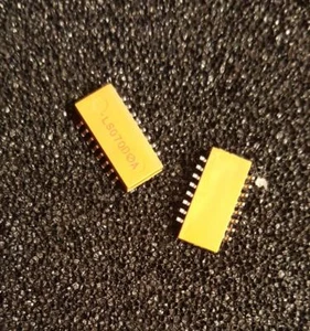 DALE LS070DOA Resistor Network 16pin **NEW** Qty.10 - Picture 1 of 1