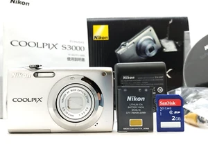 Nikon COOLPIX S3000 Sliver 12.0 MP 4x Zoom Compact Digital Camera from Japan - Picture 1 of 14