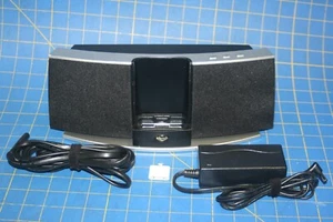 Klipsch iGroove SXT 30 Pin iPod Speaker Dock - Picture 1 of 13