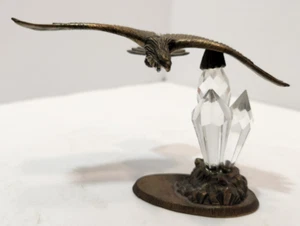 Águila vintage de cristal y latón en vuelo muy detallada 5" de ancho 3" de alto - Imagen 1 de 15