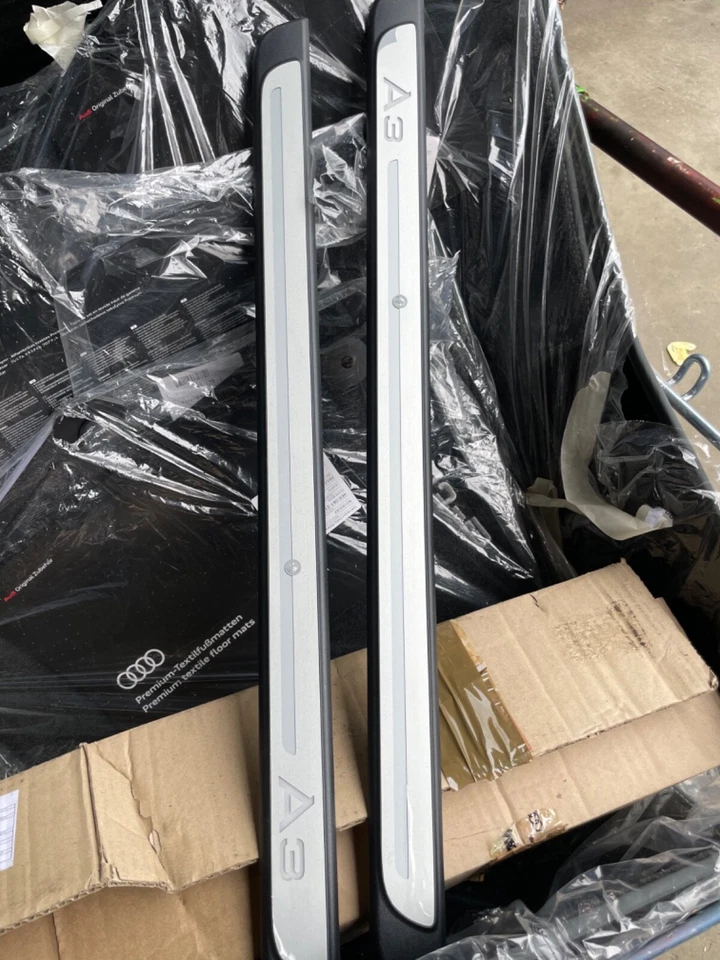 FOR AUDI A3 S3 8V TFSi TDi QUATTRO 3 DOOR ILLUMINATED SILL TRIM COVER KICK PLATE - Image 1 of 1