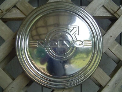 UNA TAPACUBOS TAPACUBOS VOLVO VINTAGE CUBIERTA DE RUEDA ANTIGUA IMPORTACIÓN CLÁSICA Foto 1 de 4