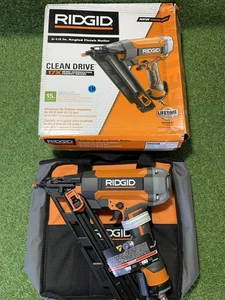 RIDGID R250AFF 15-Gauge Angled Finishing Nail Gun - Picture 1 of 1