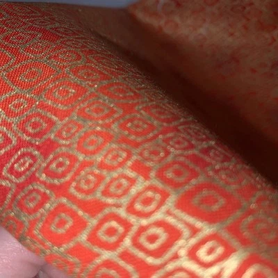 20" x 44" VTG Metallic Gold Red - Neon Ocean By Fabri Quilt - Image 1 of 4