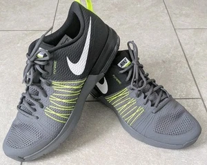 NIKE AIR MAX EFFORT TR • Größe 47 • Schwarz Grau Neongelb • Sneaker Turnschuhe - Bild 1 von 11
