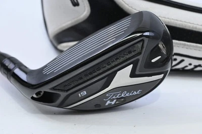 Titleist 818 H2 #3 Hybrid / 19 Degree / X-Flex Graphite Design Tour AD DI-85 - Image 1 of 4