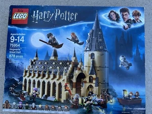 LEGO Harry Potter: Hogwarts Great Hall (75954) New Open Box - Picture 1 of 6