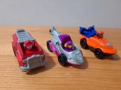 Paw Patrol Lote de 3 Vehículos Marshal Camión de Bomberos Skye Gris Corredor Zuma Aerodeslizador Foto 1 de 4