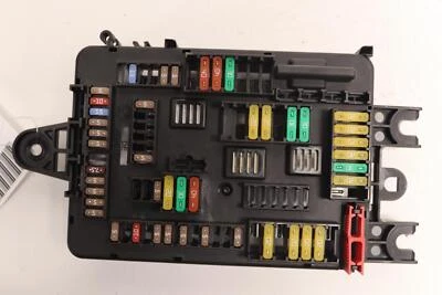 2012-2016 BMW 328I F30 REAR TRUNK DISTRIBUTION JUNCTION RELAY FUSE BOX OEM Foto 1 de 4