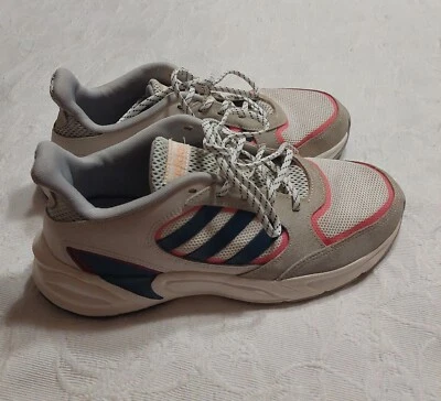 Adida Vintage 90s Valasion  Shoes 8.5  For Women, Excellent Condition Authentic. - Image 1 of 4