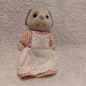 Sylvanian Families Dorothy Patch Dog School Dinner Lady Figure (210) - Picture 1 of 8