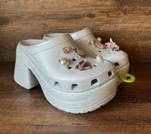 2025 Disney Cenerentola 75° Anniversario Platform Tacchi Adulti Crocs W9 Con Bling - Foto 1 di 9
