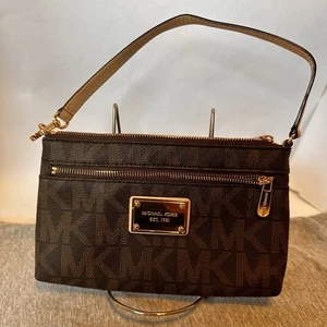 Michael Kors Jet Set Large Wristlet Brown Handbag Monogram Approx. 5”x7” Clean! - Picture 1 of 18