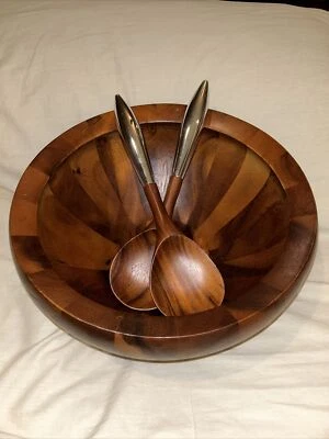 EUC Nambe Yaro Acacia Wood Salad Bowl with Servers, 4 Qt -Brown w Alloy Handles - Image 1 of 4