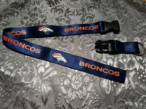 Denver Broncos Team Logo Detachable Lanyard Keychain NFL Team Colors - Picture 1 of 1