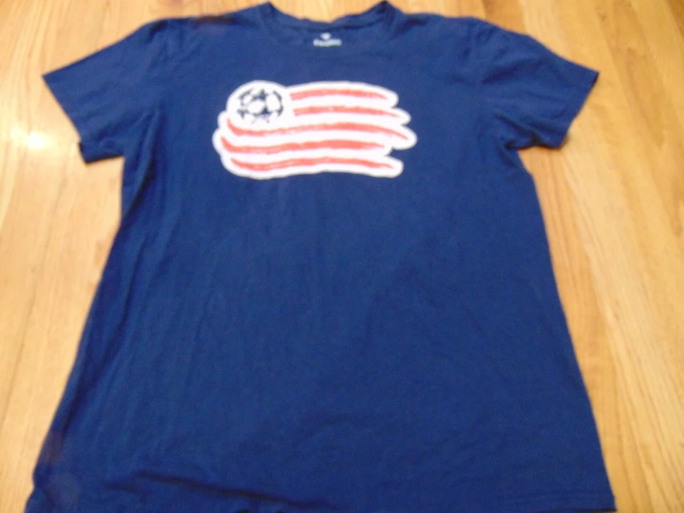 FANTATICS MLS NEW ENGLAND REVOLUTION DIEGO FAGUNDEZ SHIRT SIZE L - Image 1 of 3