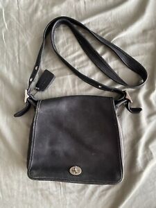 Vintage Coach Legacy 9715 Companion Flap Crossbody Bag Black Leather