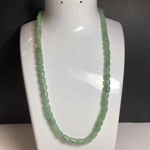 Elegant vintage jade and 14k gold clasp beaded necklace 16 1/2” - Picture 1 of 11