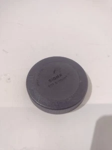 Genuine Sigma Rear Lens Cap for Sony E Mount - Picture 1 of 3