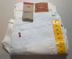Pantaloncini donna LEVI'S bianchi lunghezza media taglia 29 - nuovi con etichetta - Foto 1 di 5
