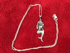 Sterling silver Nude flirting Mermaid Pendant lady woman pendant 18" necklace - Picture 1 of 2