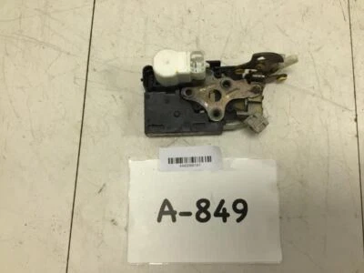 Cadillac Deville 2002 actuador de cierre de puerta del lado del pasajero trasero derecho OEM+ Foto 1 de 4