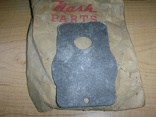 AMC NASH AMBASSADOR & 600 加热器控制阀门到身体气囊 NOS — 第 1/1 张图片