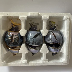 Auf Adlerflügeln Daniel Smith Erbstück Porzellan Ornament 3er Set Neu mit Etikett Bradford - Bild 1 von 11