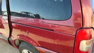 2000 Chevy Venture Driver Left Rear Moulding On Quarter Panel 72u Medium Redfire Foto 1 de 3