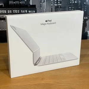 Apple Magic Keyboard iPad Air 11-inch (M3) International English White - Picture 1 of 24