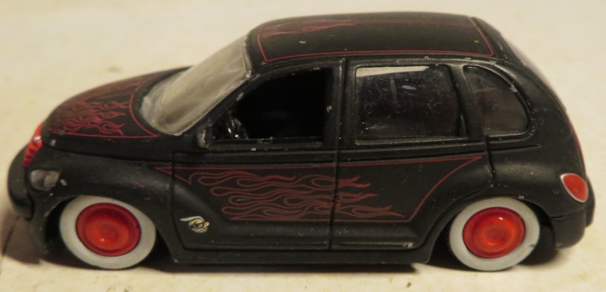 PT CRUISER ミニカー Amazon.co.jp: Chrysler PT Cruiser Panel Cruiser 3-Door 2000